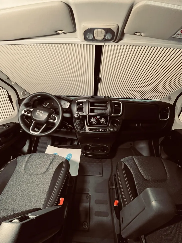 Fahrzeugbild Carado pro+ CV 640+ Solar, AHK, Navi, RFK, AWT isoliert #5
