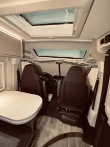 Fahrzeugbild Carado pro+ CV 640+ Solar, AHK, Navi, RFK, AWT isoliert #13