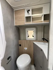 Fahrzeugbild Crosscamp ADVTR 6.4 EF Peugeot Automatik, AWT isoliert #9