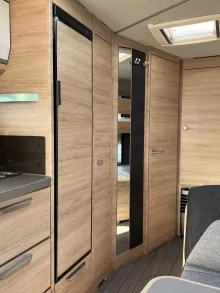Fahrzeugbild Knaus Südwind 580 QS Black Selection #8
