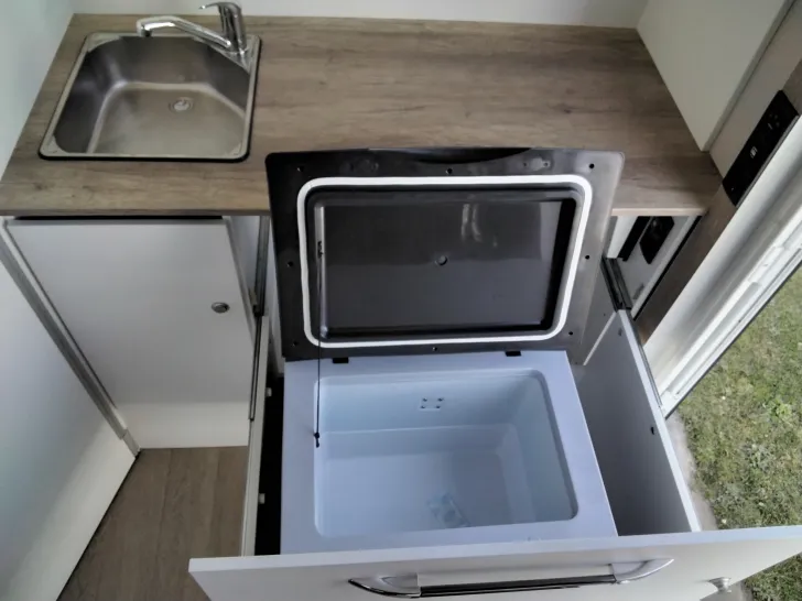 Fahrzeugbild Hobby Beachy 360 #9