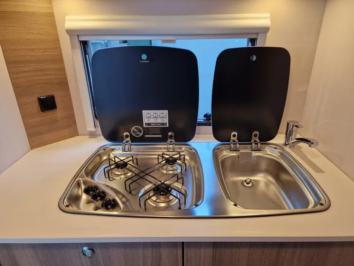 Fahrzeugbild Dethleffs c-joy 420 QSH - sehr gepflegt #6