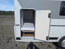 Fahrzeugbild LMC Sassino 390 K GFK-Bug-Dach-Heck/Anti-Schlingerkupplung/1,36t #12