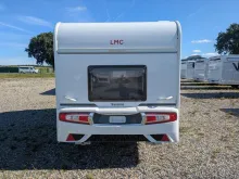 Fahrzeugbild LMC Sassino 390 K GFK-Bug-Dach-Heck/Anti-Schlingerkupplung/1,36t #16