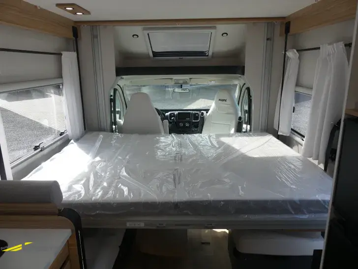 Fahrzeugbild Pilote Pacific P690D Evidence Jubiläumsangebot #13