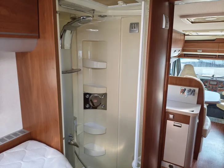 Fahrzeugbild Laika Rexosline 800 L Iveco 5.4to - hydr.Hubstützen- #19