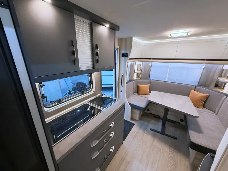 Fahrzeugbild Hobby De Luxe 495 UL Ausgestellt Modell 2026! #14