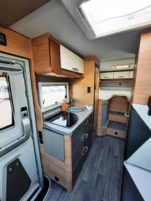 Fahrzeugbild Weinsberg CaraCompact 640 MEG EDITION [PEPPER] Verfüg./Sparen Sie 13.773,- € #8