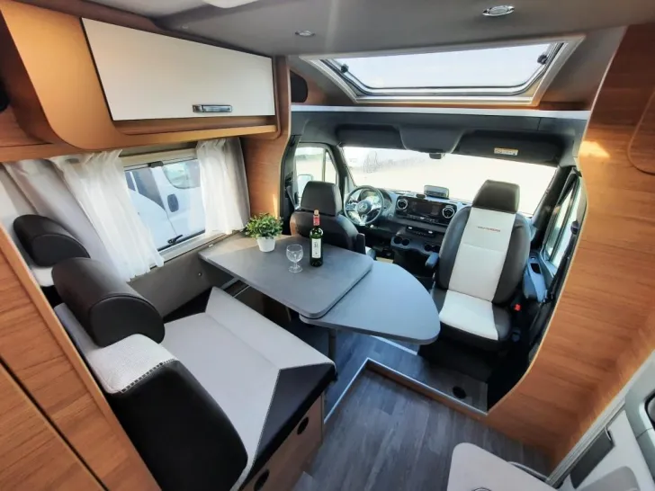 Fahrzeugbild Weinsberg CaraCompact 640 MEG EDITION [PEPPER] Verfüg./Sparen Sie 13.773,- € #13