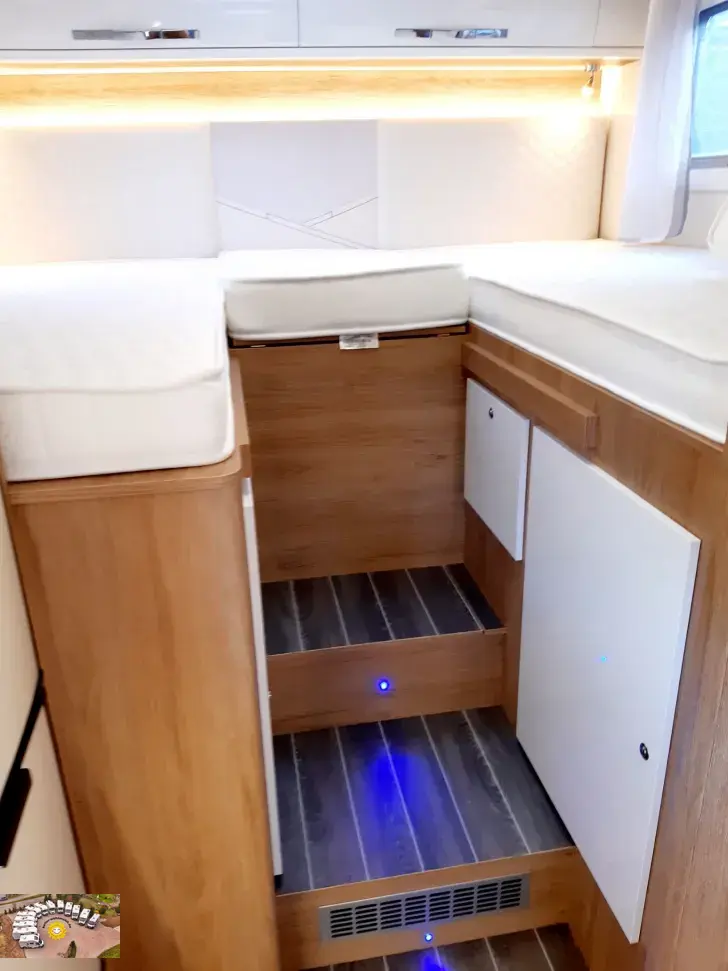 Fahrzeugbild Roller Team Kronos 285 TL *** VERKAUFT *** #20