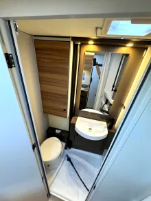 Fahrzeugbild Bürstner B66 TD 690 HUBBETT|LEDER|NAV+RFK|MARKISE|LITHIUM #15