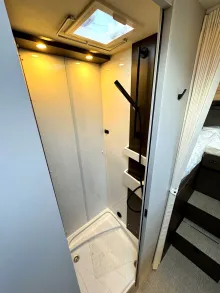 Fahrzeugbild Bürstner B66 TD 690 HUBBETT|LEDER|NAV+RFK|MARKISE|LITHIUM #16