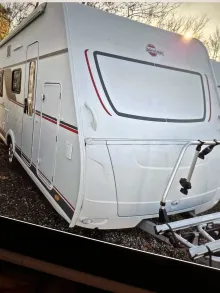 Fahrzeugbild Bürstner Premio Plus 440 TK Neuwertig #1