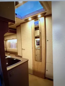 Fahrzeugbild Bürstner Premio Plus 440 TK Neuwertig #4