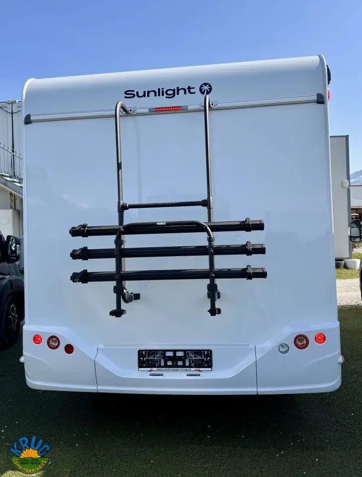 Fahrzeugbild Sunlight T 67S 5 Sitzplätze mit Gurt #5