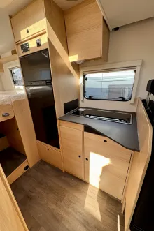 Fahrzeugbild Sunlight T 67S 5 Sitzplätze mit Gurt #8