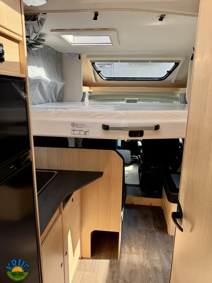 Fahrzeugbild Sunlight T 67S 5 Sitzplätze mit Gurt #14