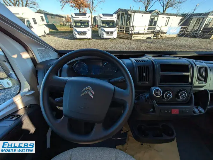 Fahrzeugbild Forster T FT599HB Travel-Line-Paket/Aufbaubatterie #6