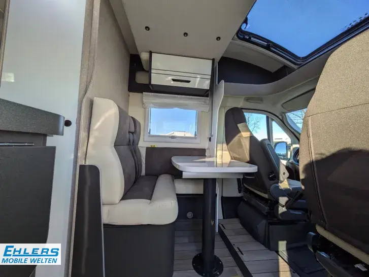 Fahrzeugbild Forster T FT599HB Travel-Line-Paket/Aufbaubatterie #8