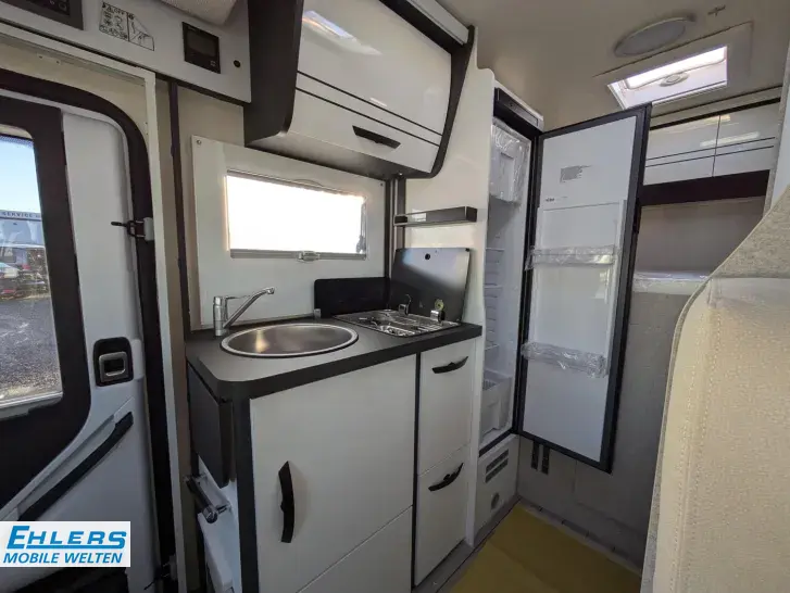 Fahrzeugbild Forster T FT599HB Travel-Line-Paket/Aufbaubatterie #11