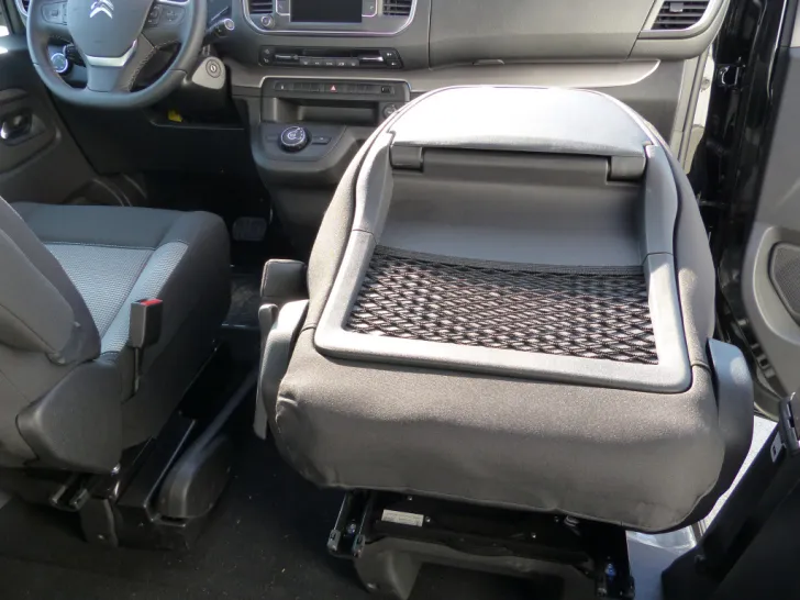 Fahrzeugbild Pössl CAMPSTER, Heizung, Navi, Xenon, uvm. #15