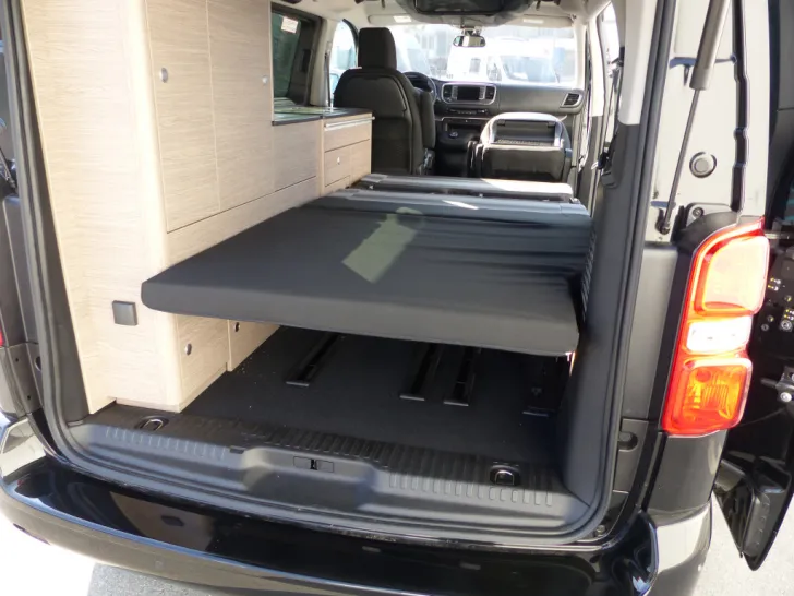 Fahrzeugbild Pössl CAMPSTER, Heizung, Navi, Xenon, uvm. #20