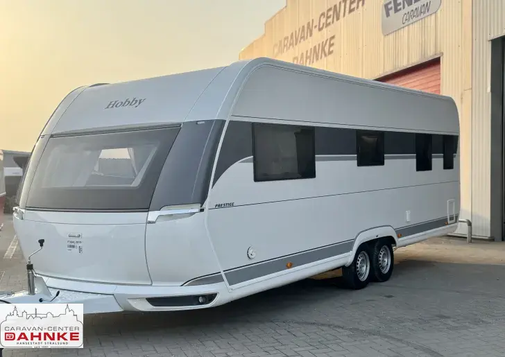 Fahrzeugbild Hobby Prestige 660 WFC Backofen und Autarkpaket #3