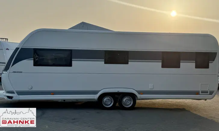 Fahrzeugbild Hobby Prestige 660 WFC Backofen und Autarkpaket #4