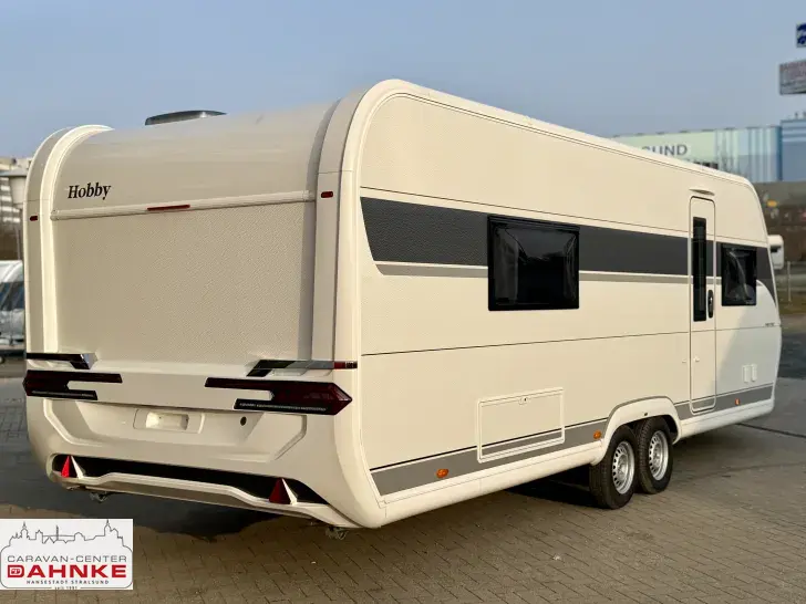 Fahrzeugbild Hobby Prestige 660 WFC Backofen und Autarkpaket #5