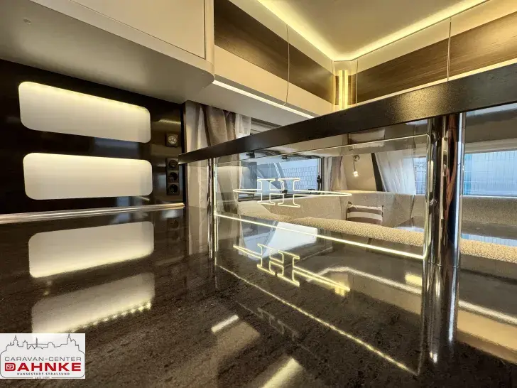 Fahrzeugbild Hobby Prestige 660 WFC Backofen und Autarkpaket #15