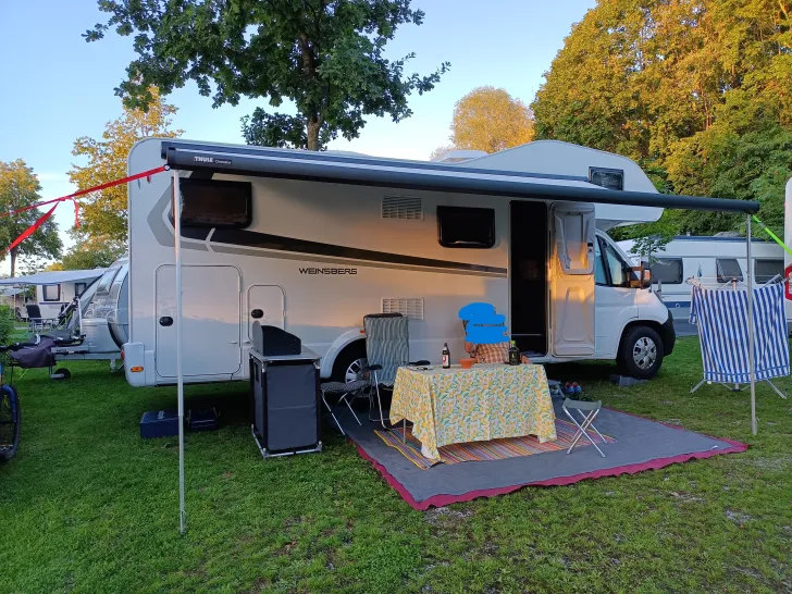 Fahrzeugbild Weinsberg CaraHome 700 DG gut gepflegt #4