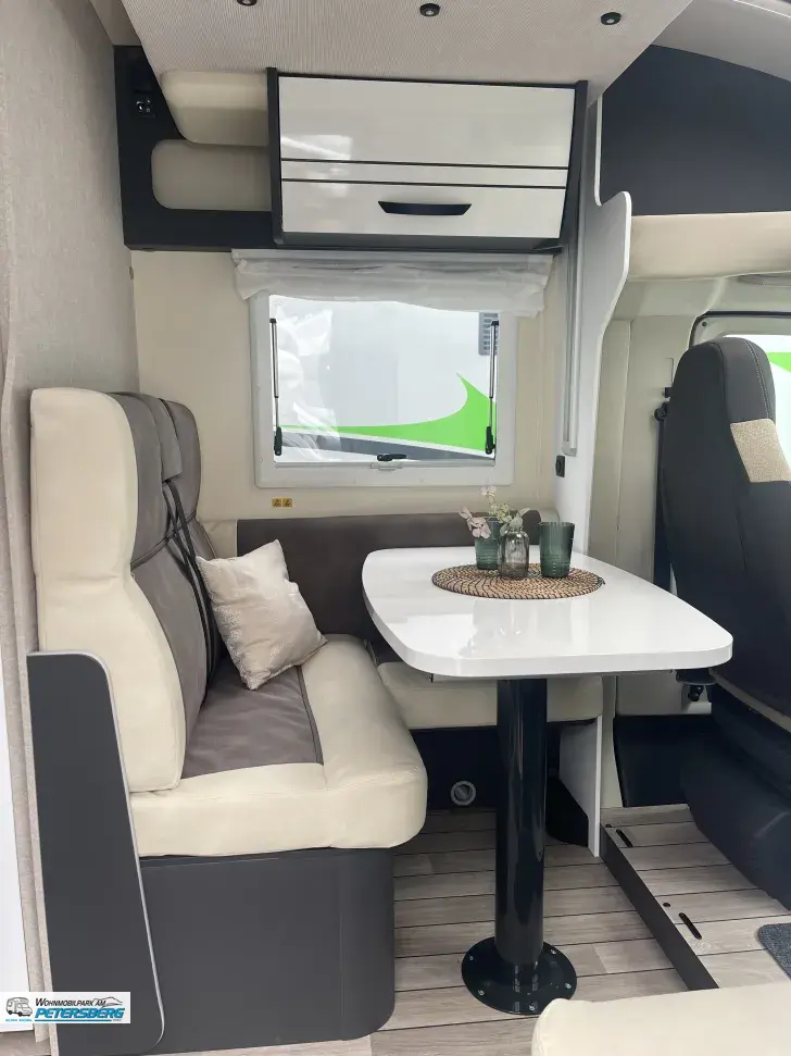 Fahrzeugbild Forster T 699 EB Comfort-Line- & Winter-Paket #6