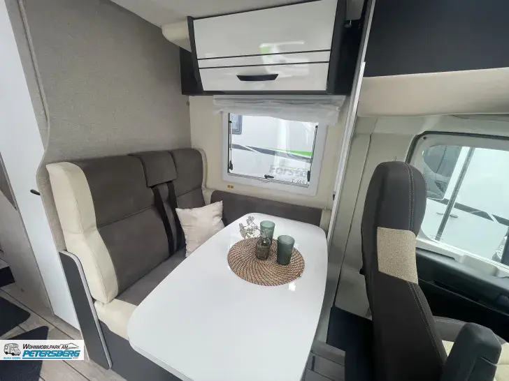 Fahrzeugbild Forster T 699 EB Comfort-Line- & Winter-Paket #7