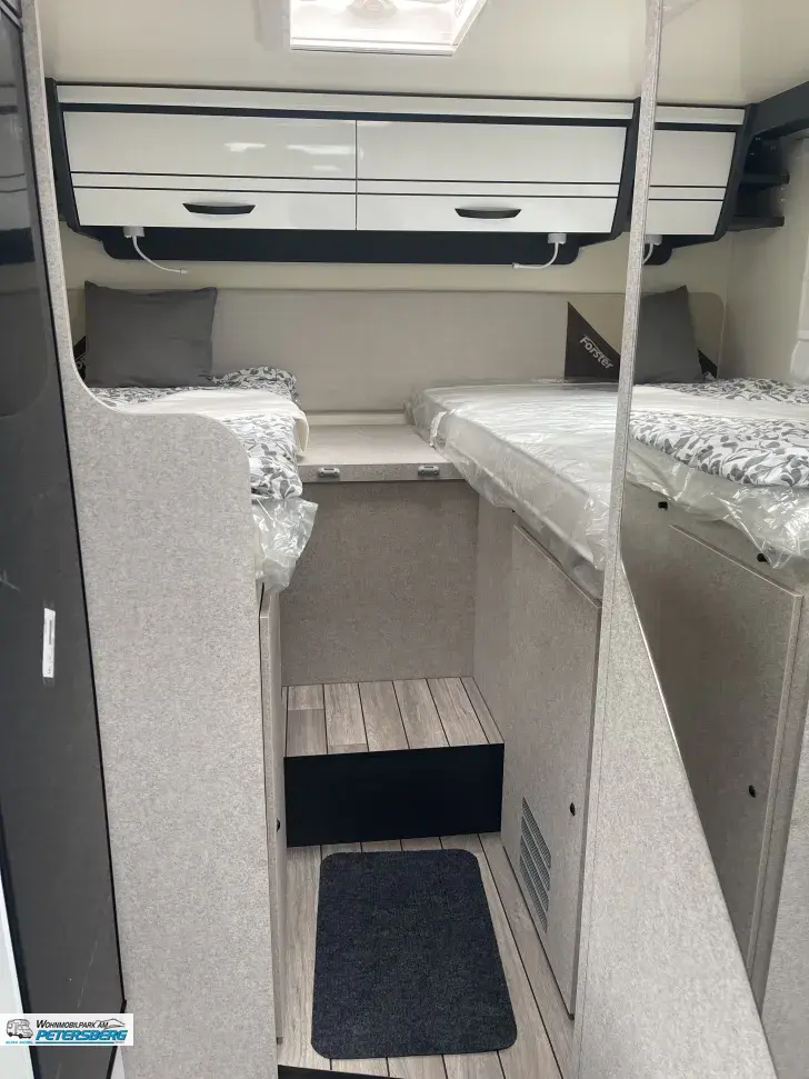 Fahrzeugbild Forster T 699 EB Comfort-Line- & Winter-Paket #13