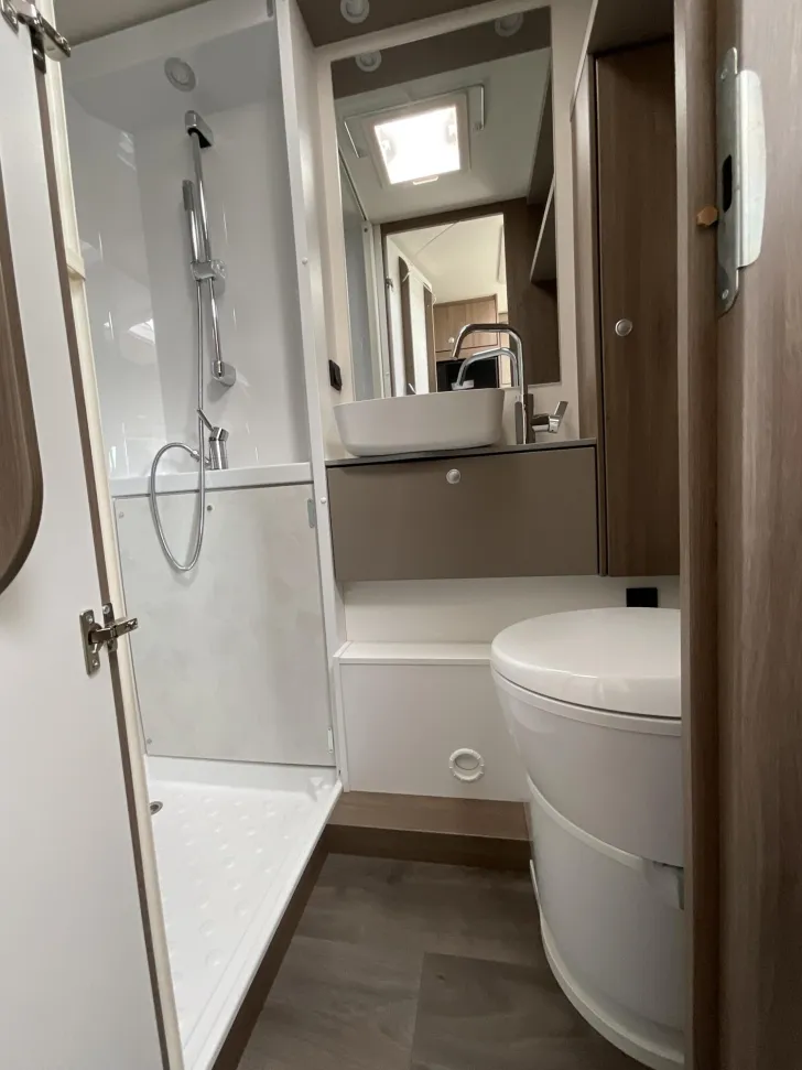 Fahrzeugbild Carado pro A 361 YOUNG CAMPER #16