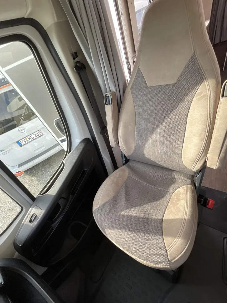 Fahrzeugbild Carado pro A 361 YOUNG CAMPER #19