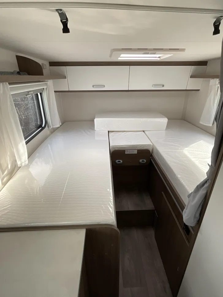 Fahrzeugbild Carado V 337 Markise, LED-Scheinwerfer, Fahrrradträger #12