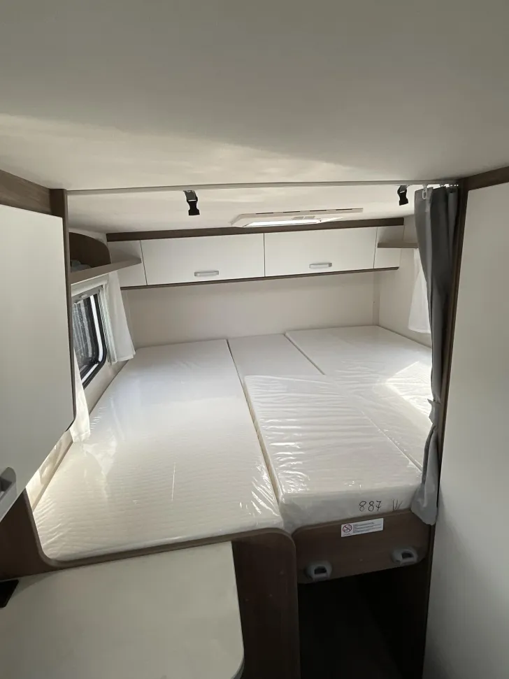 Fahrzeugbild Carado V 337 Markise, LED-Scheinwerfer, Fahrrradträger #14