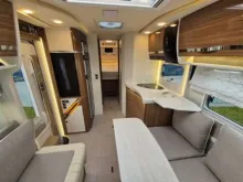 Fahrzeugbild Eura Mobil Integra 760 QF 180 PS Automatik, Hubstützen #12