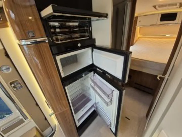 Fahrzeugbild Eura Mobil Integra 760 QF 180 PS Automatik, Hubstützen #17
