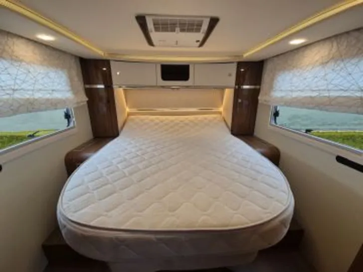Fahrzeugbild Eura Mobil Integra 760 QF 180 PS Automatik, Hubstützen #20