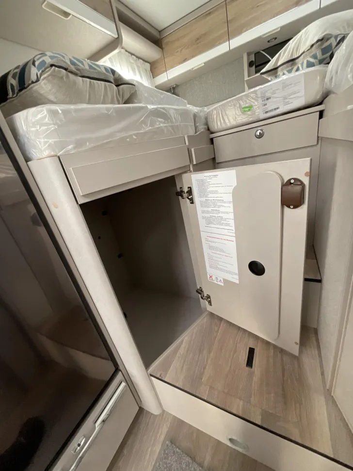 Fahrzeugbild Hymer Exsis-i 474 Solar, TV, Lithium-Batterie #15