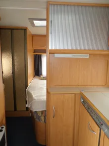 Fahrzeugbild Knaus Blue Line 450 TF Nr. 32 - franz. Bett, RSG #16
