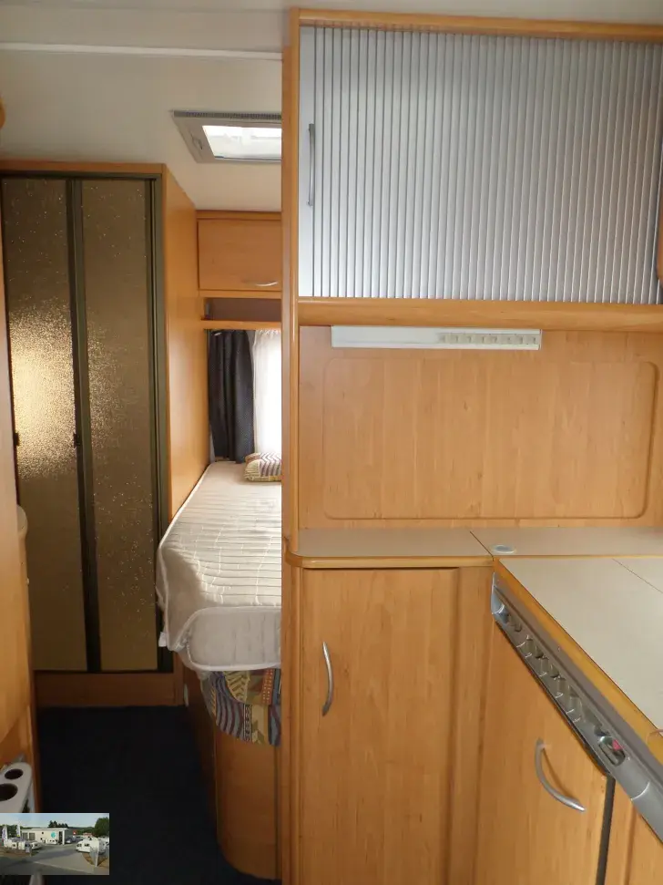 Fahrzeugbild Knaus Blue Line 450 TF Nr. 32 - franz. Bett, RSG #16