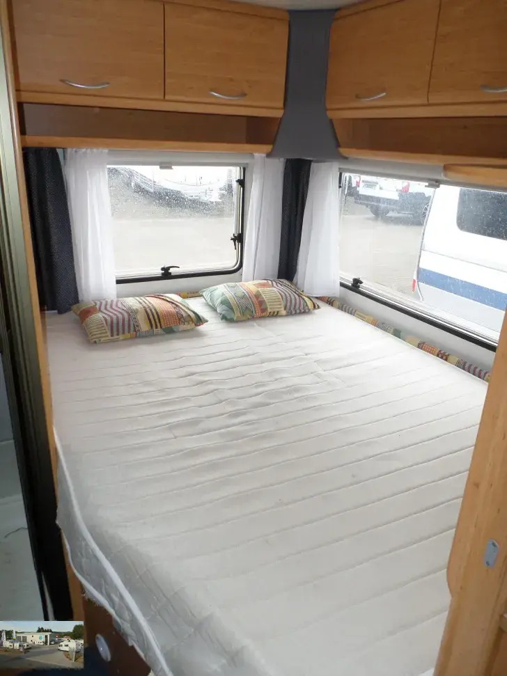 Fahrzeugbild Knaus Blue Line 450 TF Nr. 32 - franz. Bett, RSG #18