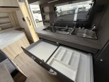 Fahrzeugbild Hobby De Luxe 545 KMF Mod. 2026 ausgestellt Garage, #17