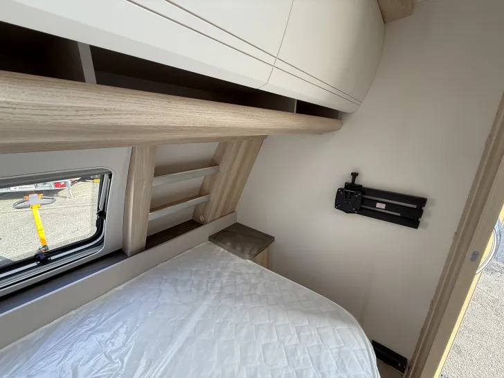 Fahrzeugbild Hobby De Luxe 545 KMF Mod. 2026 ausgestellt Garage, #23