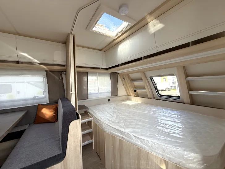 Fahrzeugbild Hobby De Luxe 545 KMF Mod. 2026 ausgestellt Garage, #11