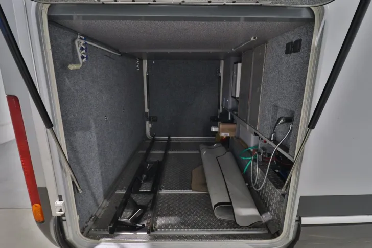 Fahrzeugbild Carthago Chic I 62 HighLine/Automatik/Queensbett+Hubbett #7