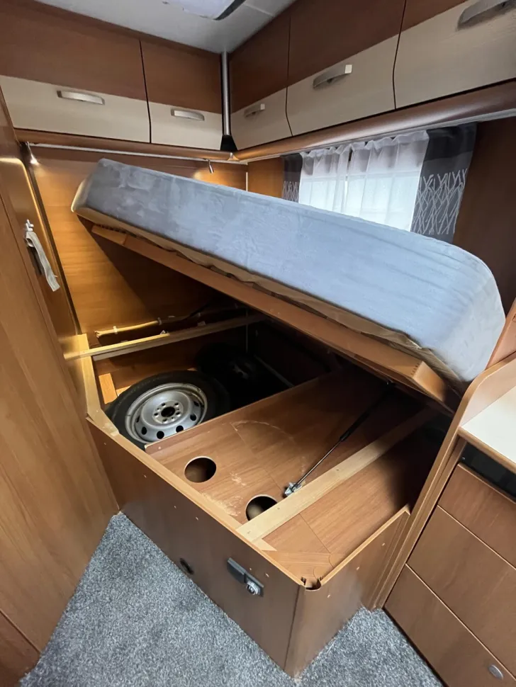 Fahrzeugbild Carado T 348 Hubbett #14